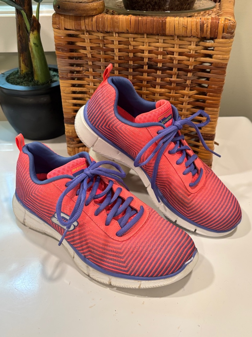 Skechers Sport Equalizer Expect Miracles Sneaker in Pink & Periwinkle